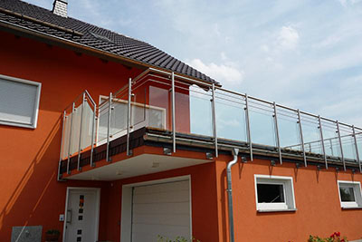 Edelstahlgeländer mit Glas