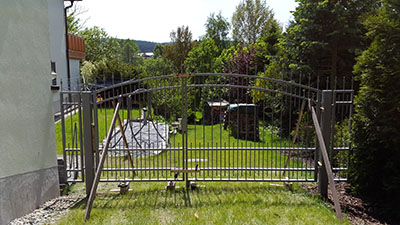 Toranlage, Grundstückstor