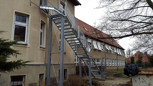 Fluchttreppenanlage an Altbau