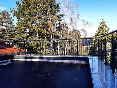 Geländer Dachterrasse nach historischem Vorbild mit Edelstahlhandlauf